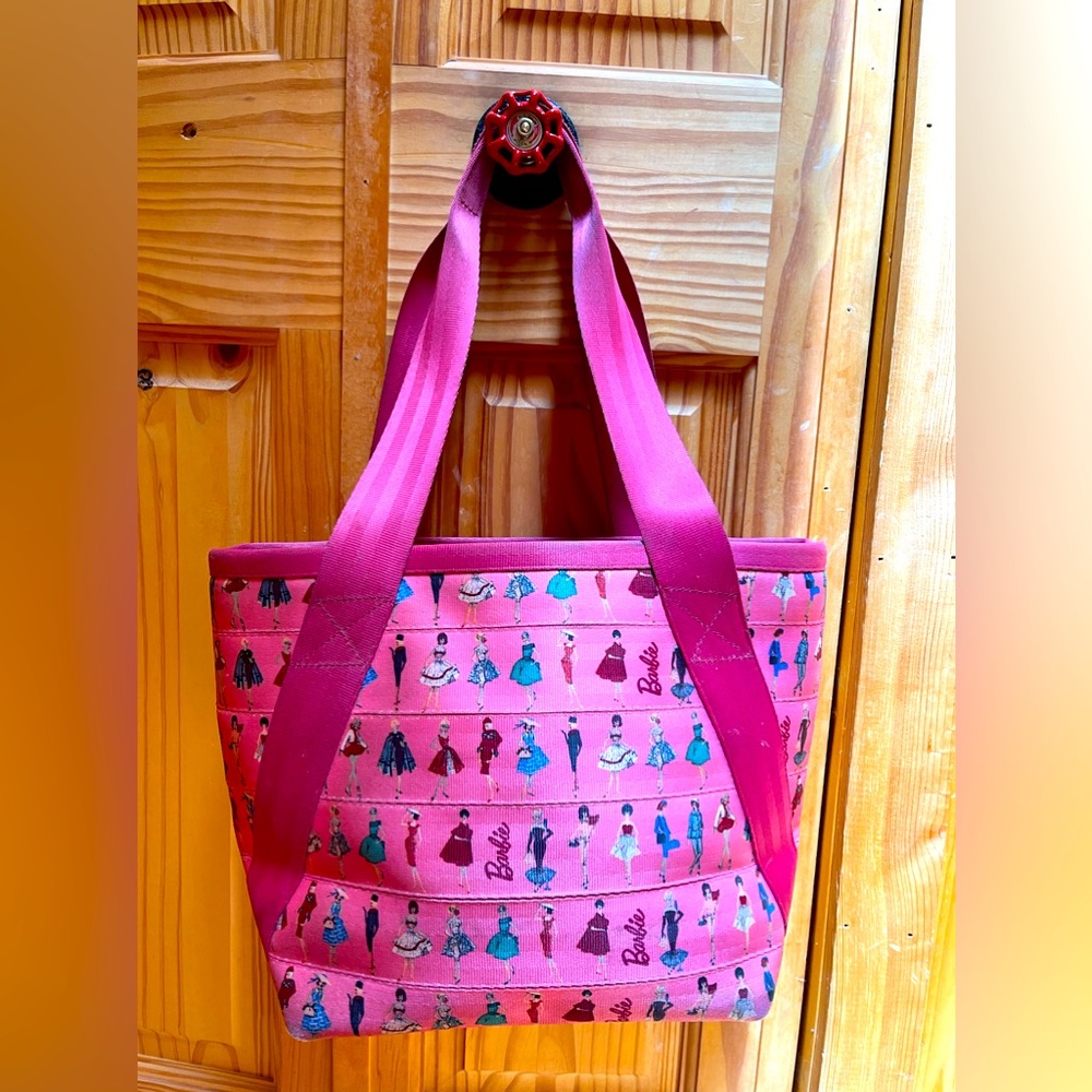 BARBIE HARVEY’S HANDBAG!
